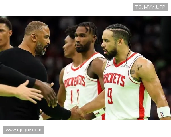 范弗里特激励狄龙挑战自我期待他展现40分风采的幽默瞬间