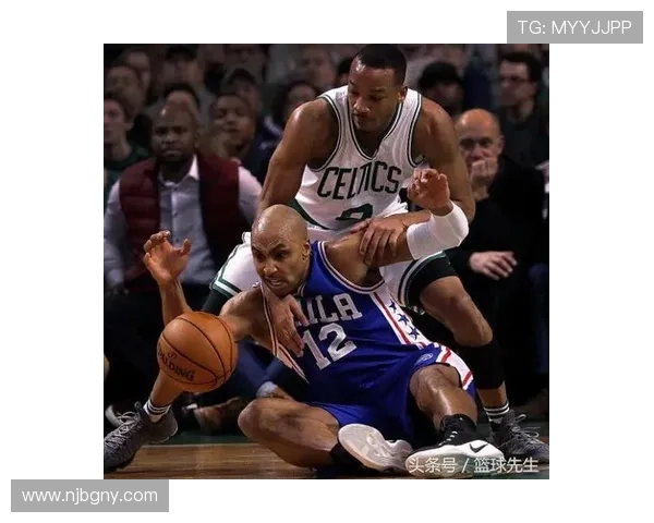 维金斯强调团队防守的重要性每位队员都在全力支持彼此