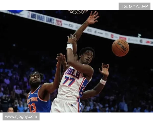 埃奇库姆因左小腿紧绷缺席生涯首场比赛将错过对阵热火的机会